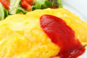 オムレツって誰が食べるの？「今日はいっちょオムレツとしゃれこむとするかぁ」とはならんだろ。