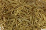 【画像】おまえらのマッマ「焼きそばできたけど」お前ら（頼む、頼むぞ...）ﾁﾗｯ