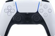 【噂】PS5新型コントローラー『デュアルセンス V2』が登場間近！？お値段据え置きで最大12時間駆動の大容量バッテリー搭載か