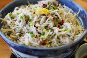 しらす丼・しらす定食　←こういうの
