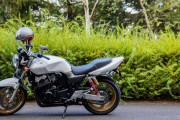 25歳でバイクのローン100万で組もうか悩んでるんだけど