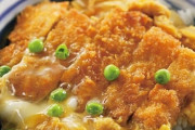 カツ丼にグリーンピース乗せちゃうお店、絶滅傾向