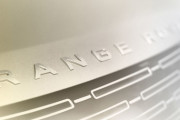 ランドローバー レンジローバー 新型、10月26日デビューが決定
