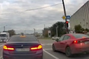 【動画】ウクライナのガソリンスタンドにドローンが突っ込む瞬間のドラレコ。