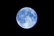 【天体】31日は「スーパーブルームーン」2023年最大の満月になります