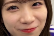 【乃木坂46】秋元真夏(28)のドアップ、クッソ可愛いwwwwwwwww