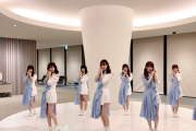 【日向坂46】期別で集合写真！「THE MUSIC DAY」出演前オフショット公開！