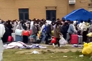 【動画】中国、都市封鎖＆隔離はイヤ！だと荷物をまとめて住民の大集団が脱出！