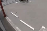 【動画】女さん、とんでもない方法で駐車をしてしまうｗｗｗｗｗ