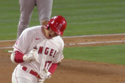 大谷翔平、15連敗阻止へ執念の逆転弾！10試合ぶり12号2ラン　雄たけび＆ガッツポーズ