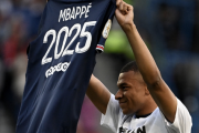 エンバペとPSG、2025年までの契約延長が公式発表！ レアル・マドリー移籍濃厚から一転、残留を決断