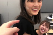 【乃木坂46】生田絵梨花×和田まあや 楽しそうすぎてもはや泣けてくるwime.gif【新年ＣＭ】