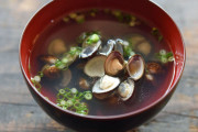 【画像】一般家庭では、味噌汁に入ってる『シジミ』を食べないことが判明ｗｗｗｗｗｗ