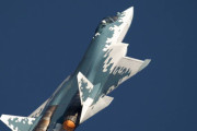露のステルス戦闘機｢SU-57｣量産初号機が墜落、原因は尾翼の不具合