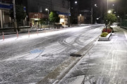【画像】今、深夜徘徊してるんだがマジで寒いし雪振っててワロタ