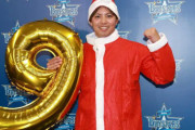 ＤｅＮＡ・東克樹、メジャー挑戦の話は「ないです！」と即答　会見後はサンタ衣装にバナナを持って撮影?