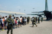 スーダン在留邦人約60人が首都から陸路で移動、輸送機で退避へ…米に続き英も大使館員らを避難！