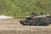 実際10式戦車ってT-72・90、エイブラムスなんかと比べてどこまでやれるのか？！