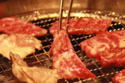焼肉屋の許されざる者「開幕豚トロ炎上」「皿から箸で一気にガー！」「タン塩のネギ落とす」