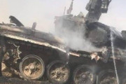 ロシア、演習で発射した対戦車ミサイルが自軍のT-90Aに命中して大破