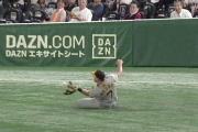 【阪神】ノイジーがスライディングキャッチの好守備