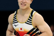 体操種目別平行棒で岡慎之介が銅メダル