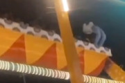 【動画】スイング系アトラクションから乗客が落下してしまう事故が恐ろしい。