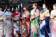 中国共産党「乃木坂46のメンバーが軍人の乃木希典を祀る「乃木神社」を参拝したり、成人式を行ったりしている」と指摘