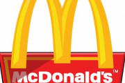 マクドナルド撤退にショックのロシア人…自分と店を鎖でつないで抗議