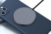 iPhone 12シリーズ､マグネットを搭載してるっぽい　ワイヤレス充電時の位置調整用