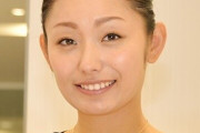【悲報】安藤美姫さん胸をほぼ露出してテレビ出演