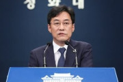 韓国人「文在寅大統領の最側近が一斉に辞表を表明！」家を売るのが嫌で辞表？→「彼らは自分の腹だけ一杯にして、庶民の事は全く考えて居ない」　韓国の反応
