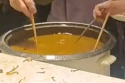 【動画】中国人、食事のマナーが悪すぎるｗｗｗ