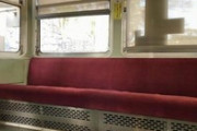 女性さん｢電車で中ほどに詰めない人は運動も習い事もせず何の趣味もなく幼少期、青年期を過ごした陰｣