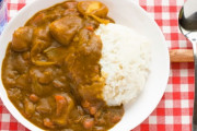 【twitter】主婦さん「夫が大阪人なんですが、カレーに豚肉は禁忌です」