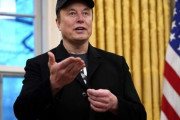 イーロン・マスク、ガチでお金配りおじさんになる「〇〇したら100ドルあげるよ」