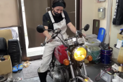 【悲報】芸人、YouTubeにバイク関連の動画あげれば再生数が伸びることに気づく