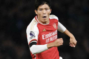 アーセナル冨安は「並外れている」　偽SBも適応…“マルチな才能”に英絶賛「確実に上達」