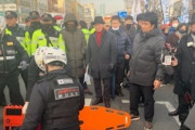 【テロ】韓国でデモ中の集団に車で突っ込む！釜山太極旗集会に60代の男性が車に乗って突進し、7人負傷　韓国の反応