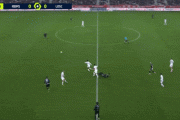 ◆悲報◆ランスDFアブドゥルハミドさんGKへのバックパスがチョロ…敵への絶好のアシストであえなく失点😭