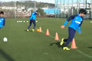 ◆動画◆川崎F時代、ラグビーボールドリブルリレーで旨すぎる三笘薫が拡散してしまう