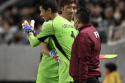 日本代表の「GK交代批判」は的外れ？　“粋な采配”をOB称賛「神戸ファンだけでなく、サッカー界全体で素直に喜ぶべき」【見解】