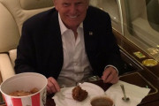 【画像】エアフォースワン（アメリカ大統領機）の機内食ｗｗｗｗｗｗ