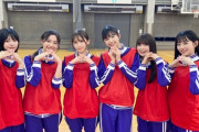【乃木坂46】ちょっと立ち位置違うとはいえ顔の大きさが凄いなw