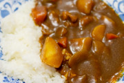 ひとり暮らしっていうほどカレー作るか？