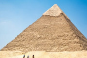 ピラミッドって本当に人間が作ったと思うか？