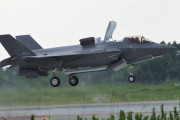 迫り来る中国の脅威に備えよ、次世代ステルス戦闘機「F-35B」緊迫の垂直着陸を現地撮！