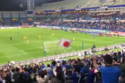 【悲報】サッカー日本代表のサポさん、民度の低さを見せつけてしまう…
