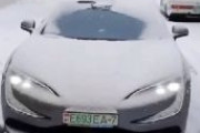 【これは草】中国BYDの超高級車、『車体を揺らして雪を振り落とす（スノーシェイク）機能』を購入者が検証(0:15～)
