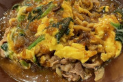 【画像】すき家の新商品「焼きそば牛丼オムカレーMIX」が美味すぎるｗｗｗ